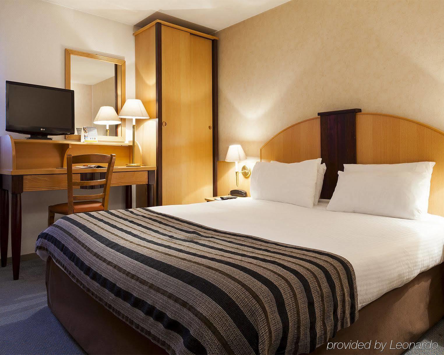 B&B Hotel Brétigny-sur-Orge Buitenkant foto
